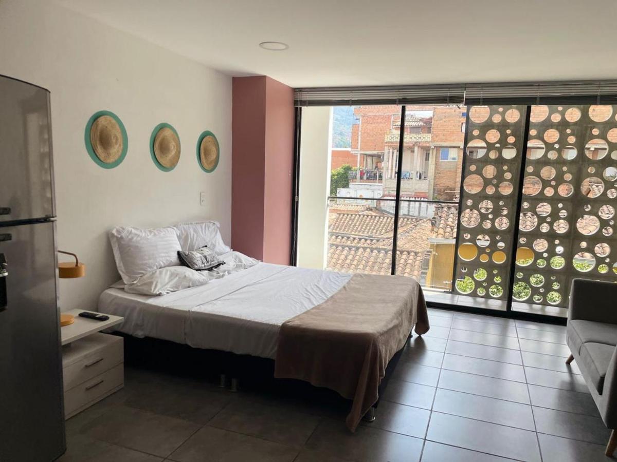 Tranvia 40 Apartments Medellín Eksteriør billede